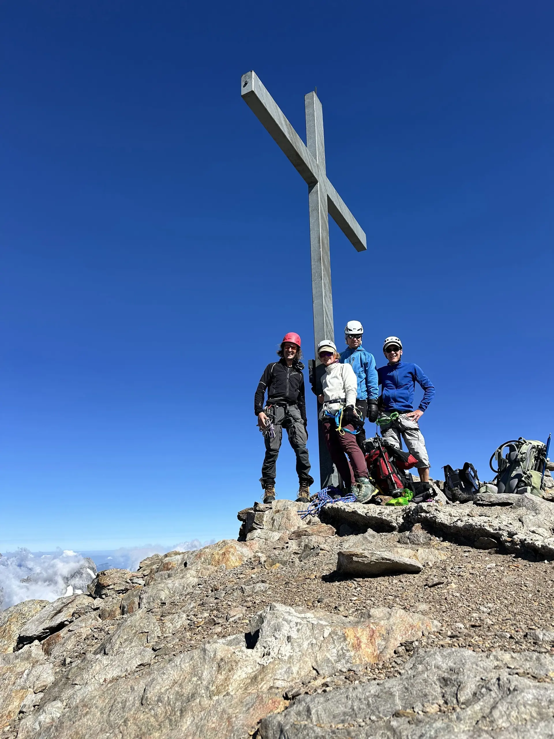 Am Gipfel des Gross Düssi 3256m | © Christine Ullrich
