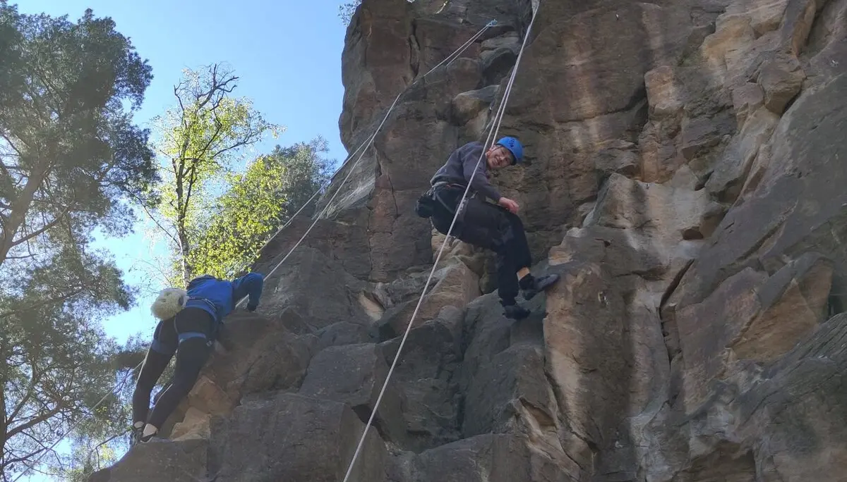 Junge am Klettern | © Felix Eichner