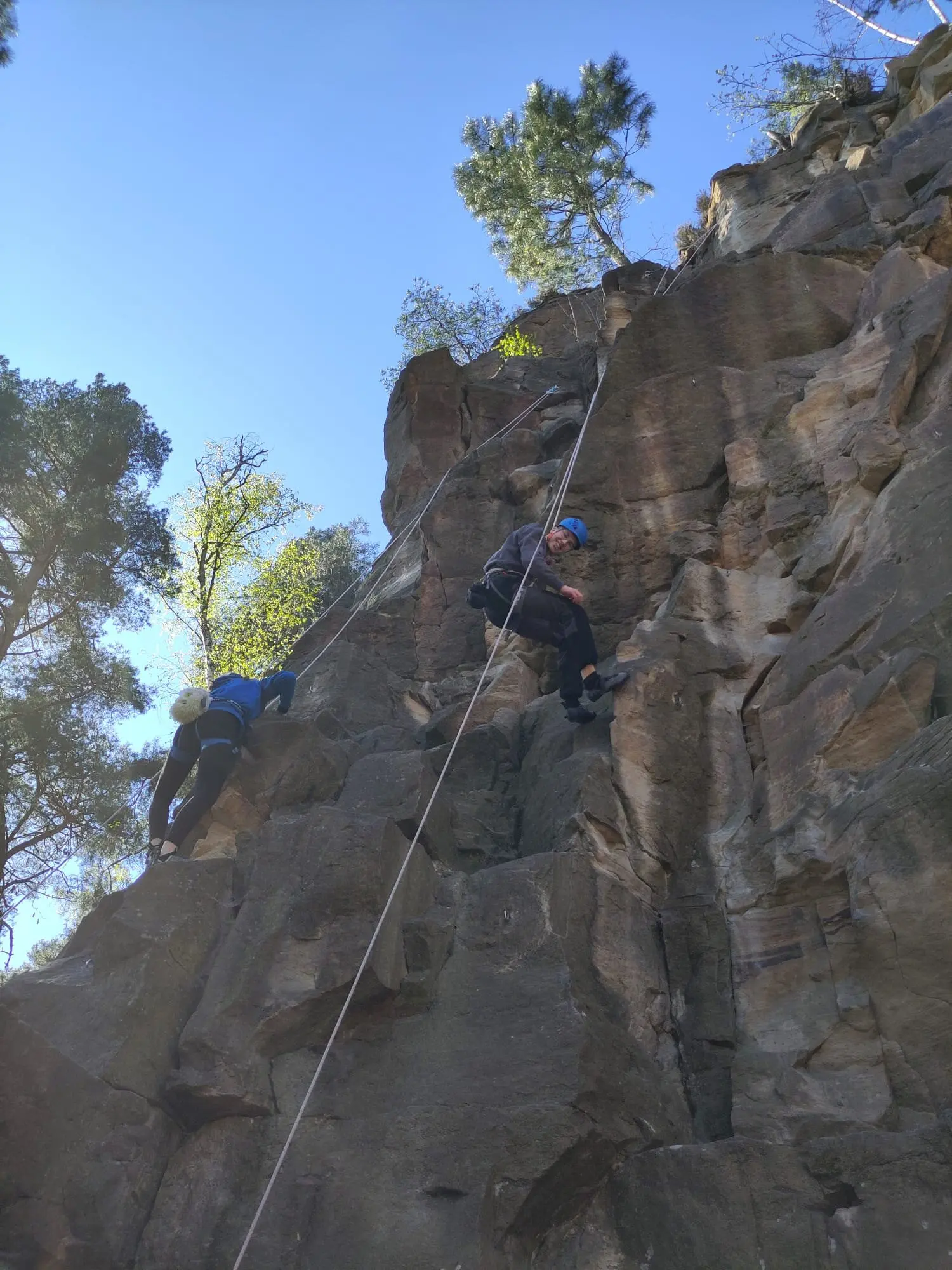 Junge am Klettern | © Felix Eichner