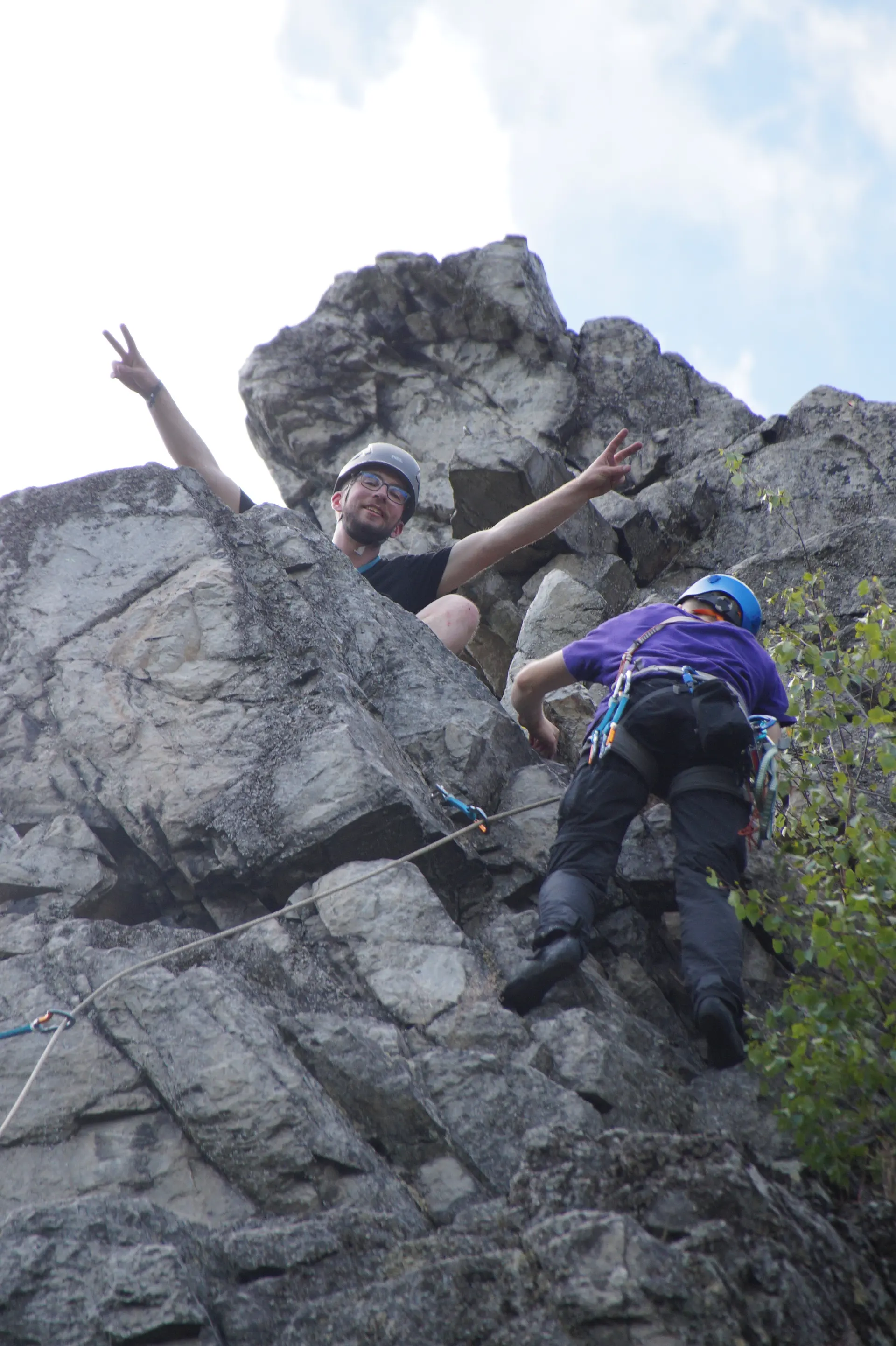 junge beim klettern | © leonie hoffmann