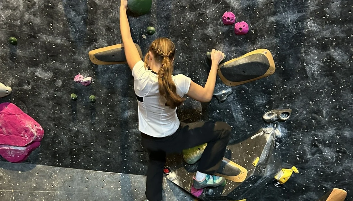 mädchen im boulder | © leonie hoffmann