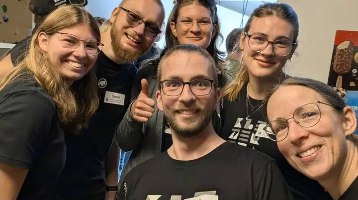 gruppenfoto | © laura bowitz
