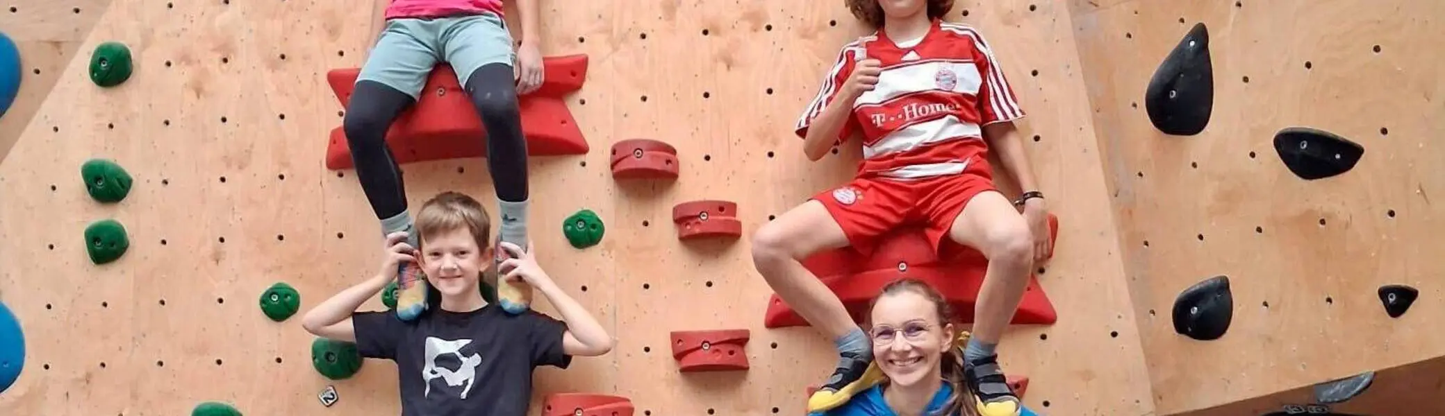 gruppenfoto bouldern  | © johanna corneließen