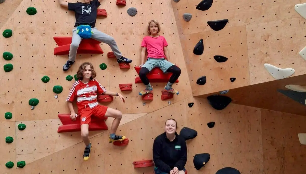 gruppenfoto bouldern  | © johanna corneließen